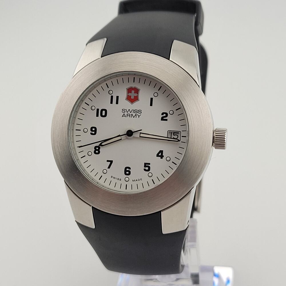 Mens Victorinox Swiss Army Quartz Watch